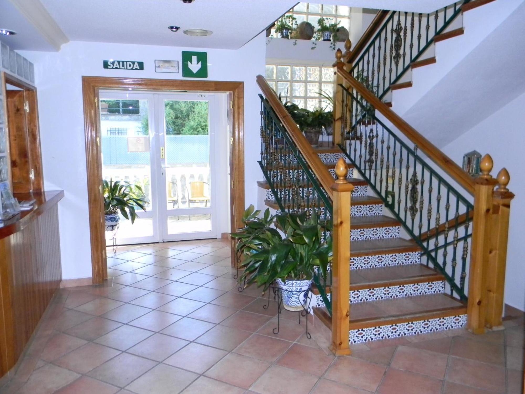 Apartamentos Turisticos Cumbres Verdes La Zubia  Eksteriør billede