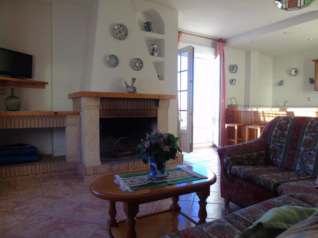 Apartamentos Turisticos Cumbres Verdes La Zubia  Værelse billede